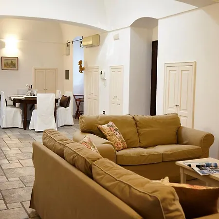 Peroscia Villa *